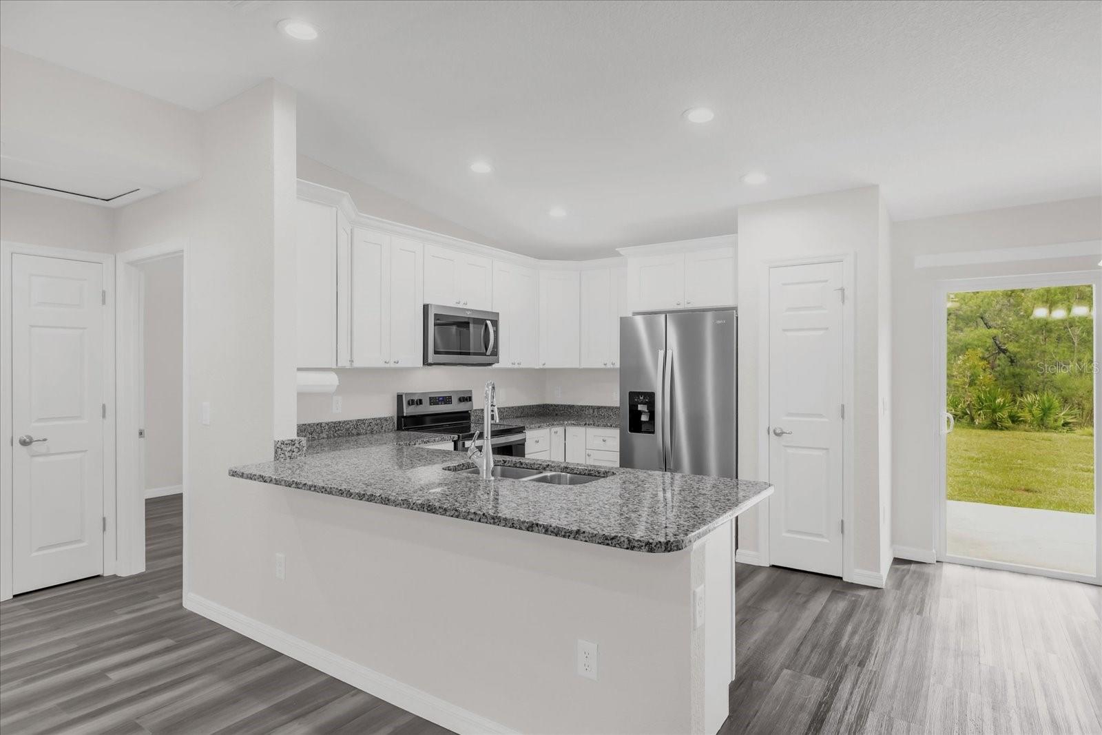 SILVER SPGS SHORES UN #35 - Residential