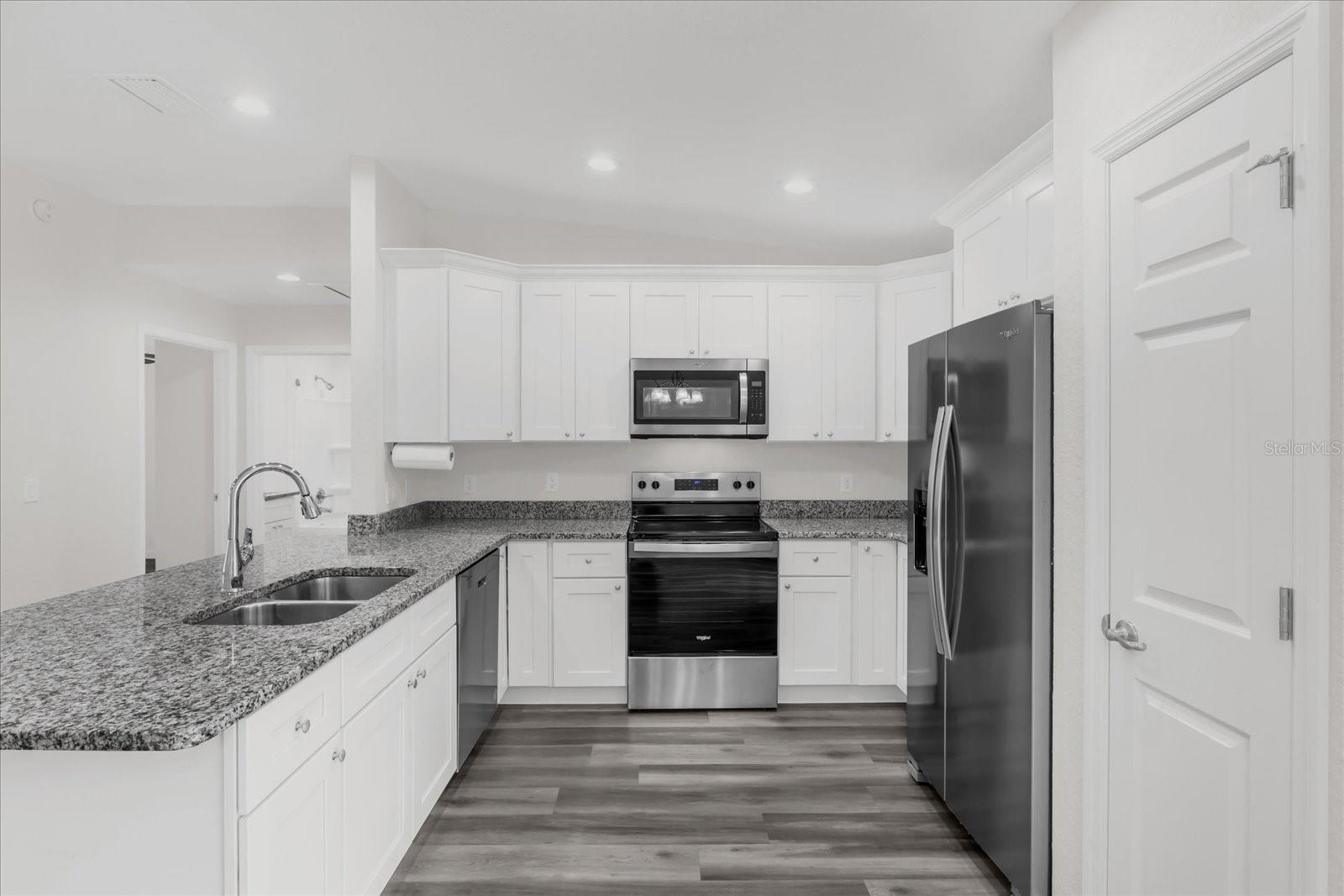 SILVER SPGS SHORES UN #35 - Residential