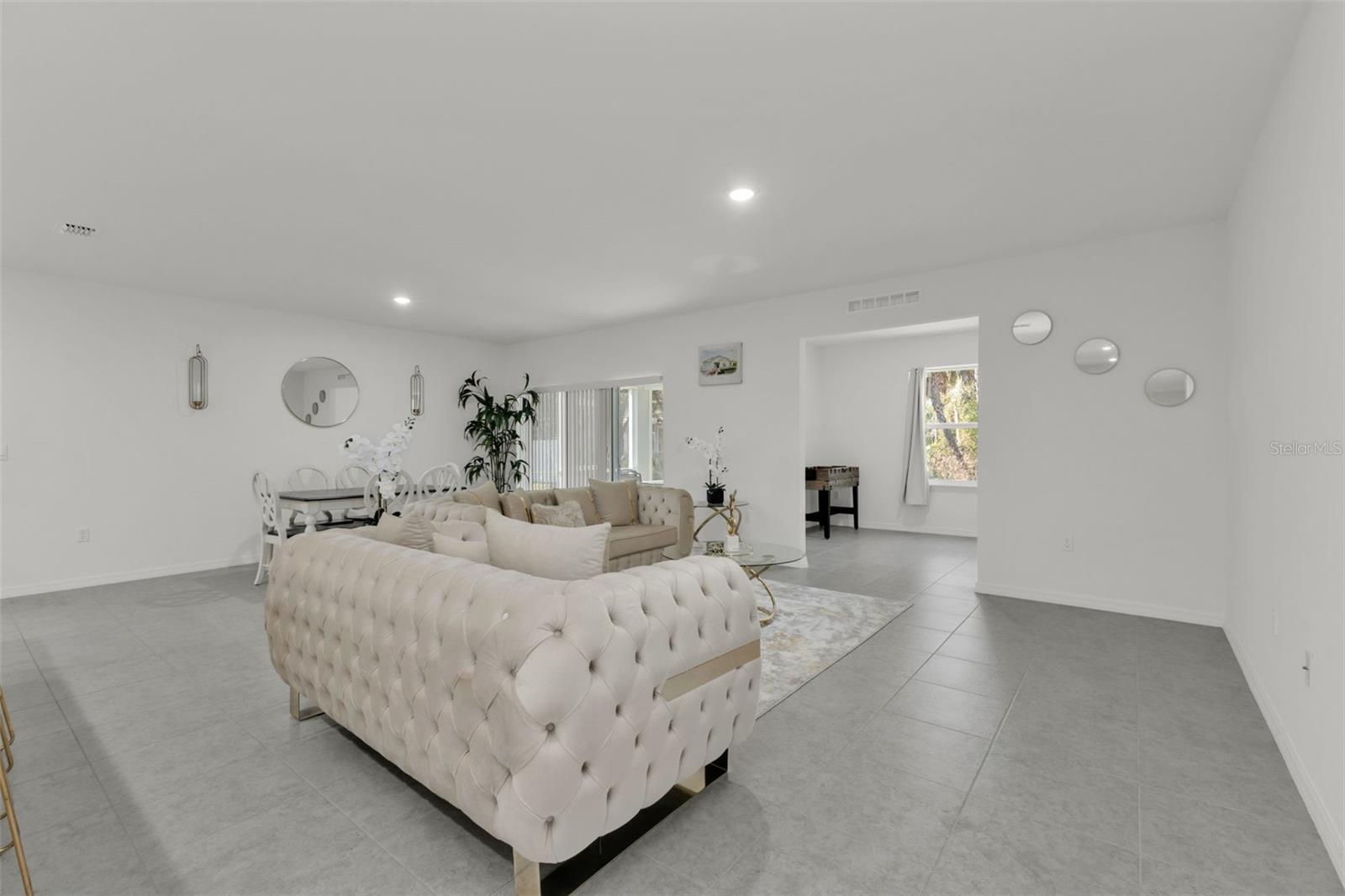 1570 - PORT CHARLOTTE SUB 24 - Residential