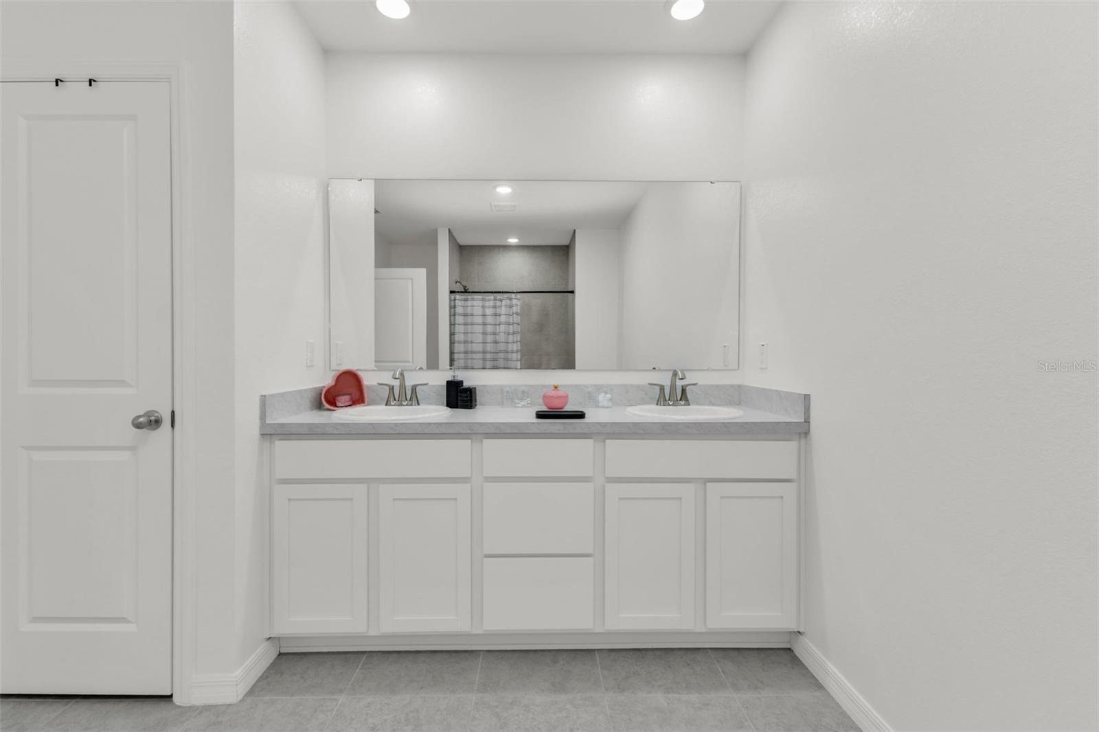 1570 - PORT CHARLOTTE SUB 24 - Residential