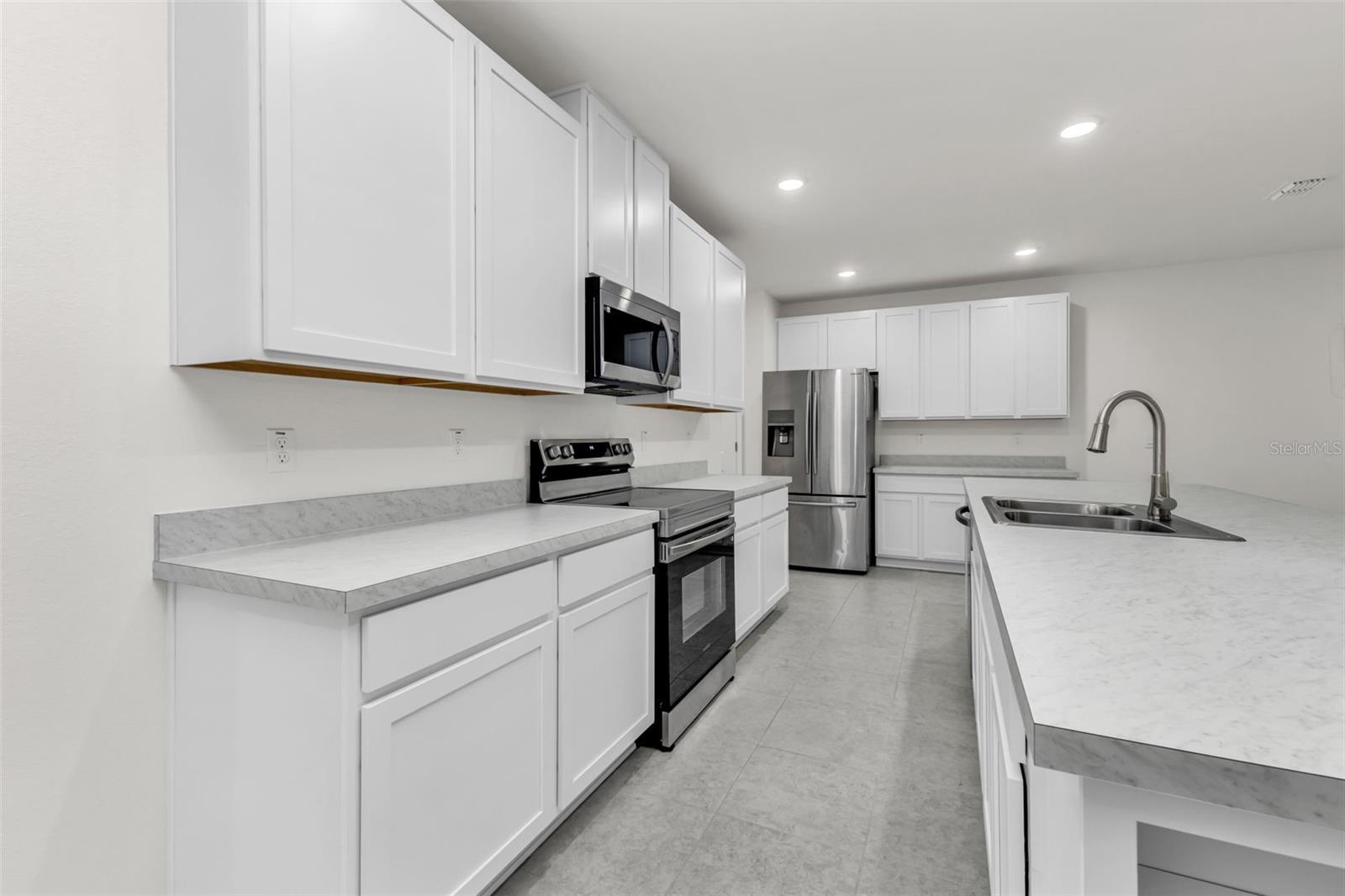 1570 - PORT CHARLOTTE SUB 24 - Residential