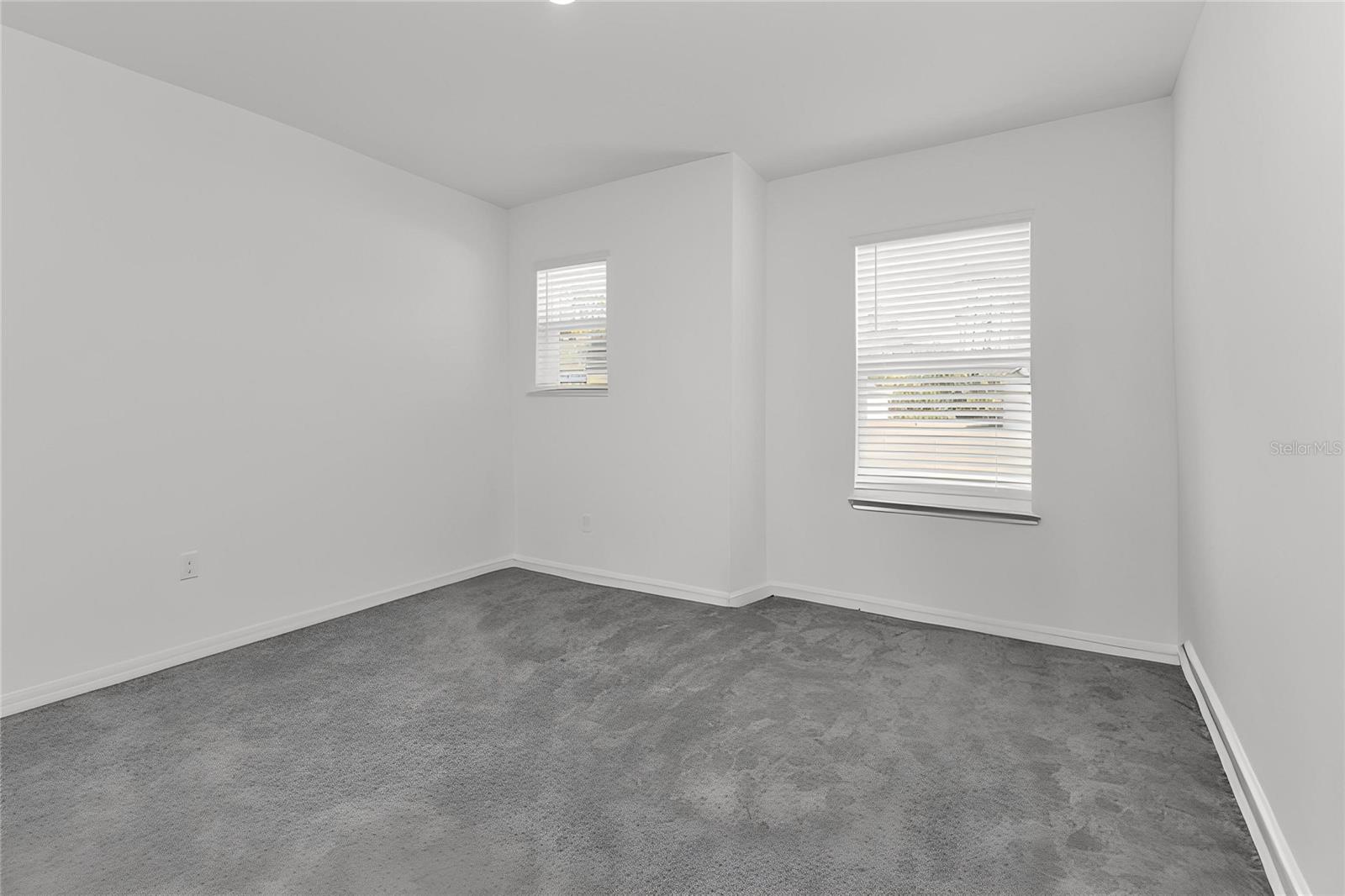 1570 - PORT CHARLOTTE SUB 24 - Residential