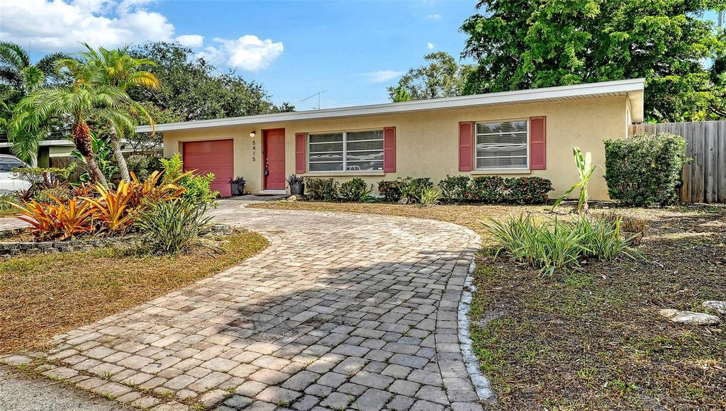 Photo of 5415 4th Street Court E, Bradenton, FL 34203 (MLS # A4667655)