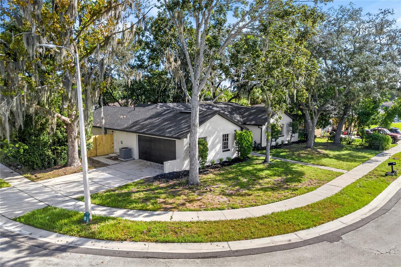 136 GLENDALE DRIVE