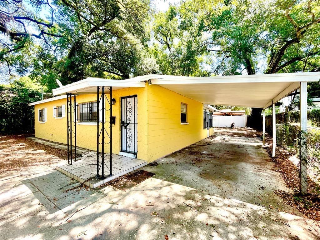 Photo of 1003 E 22nd Avenue, Tampa, FL 33605 (MLS # TB8503368)