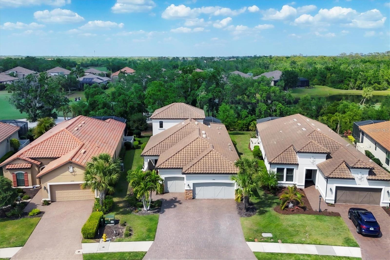 ESPLANADE PH VI - Residential