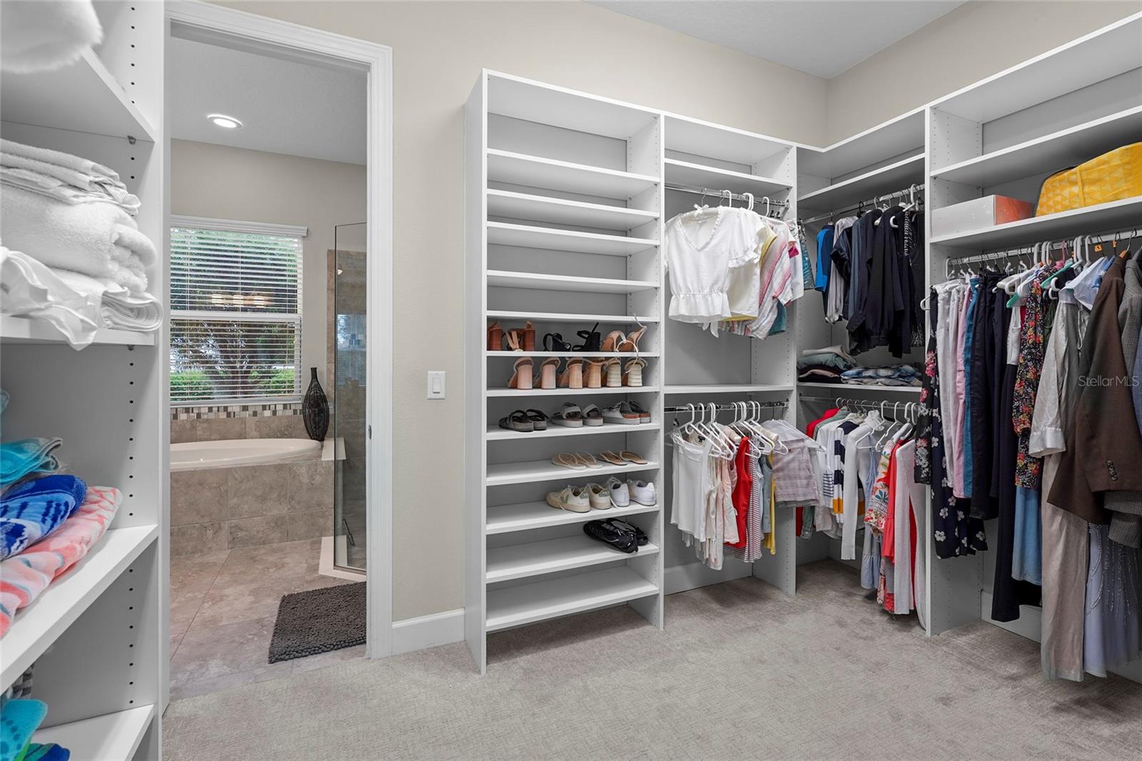 ESPLANADE PH VI - Residential