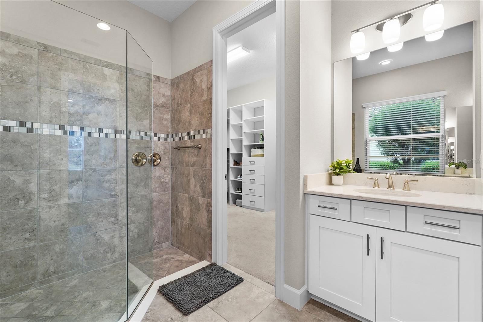 ESPLANADE PH VI - Residential