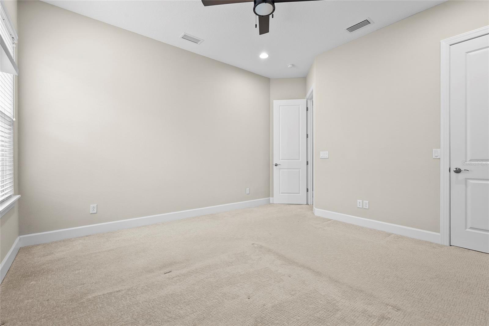 ESPLANADE PH VI - Residential