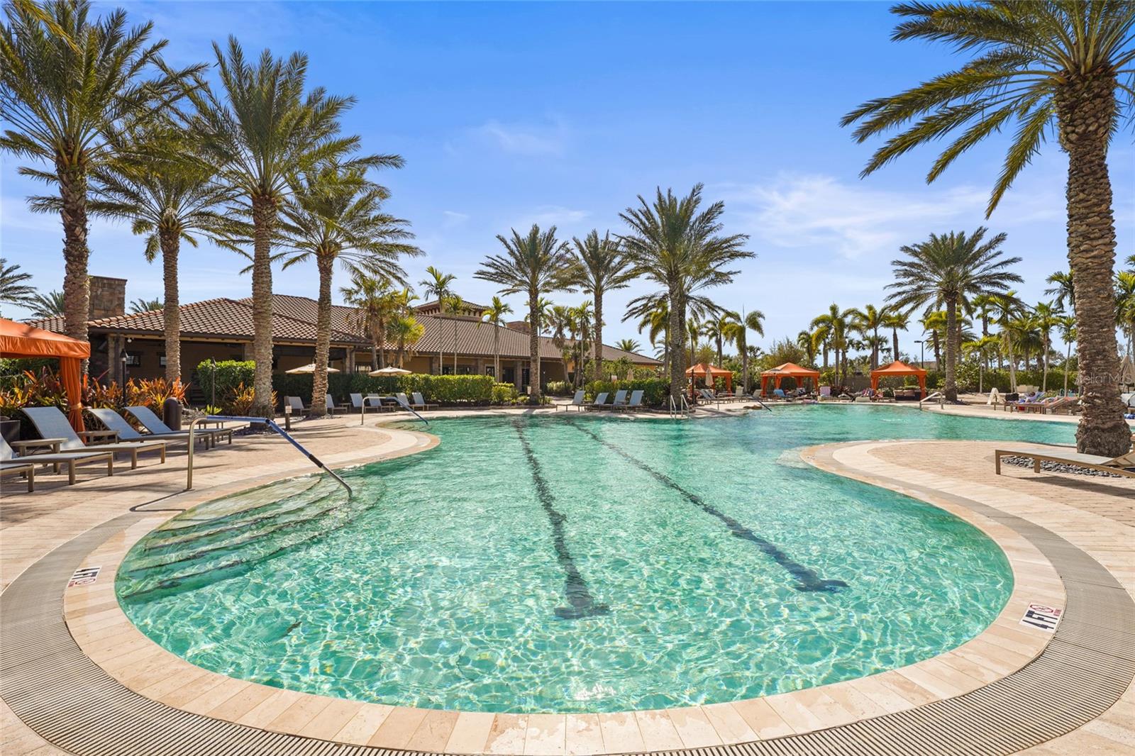 ESPLANADE PH VI - Residential