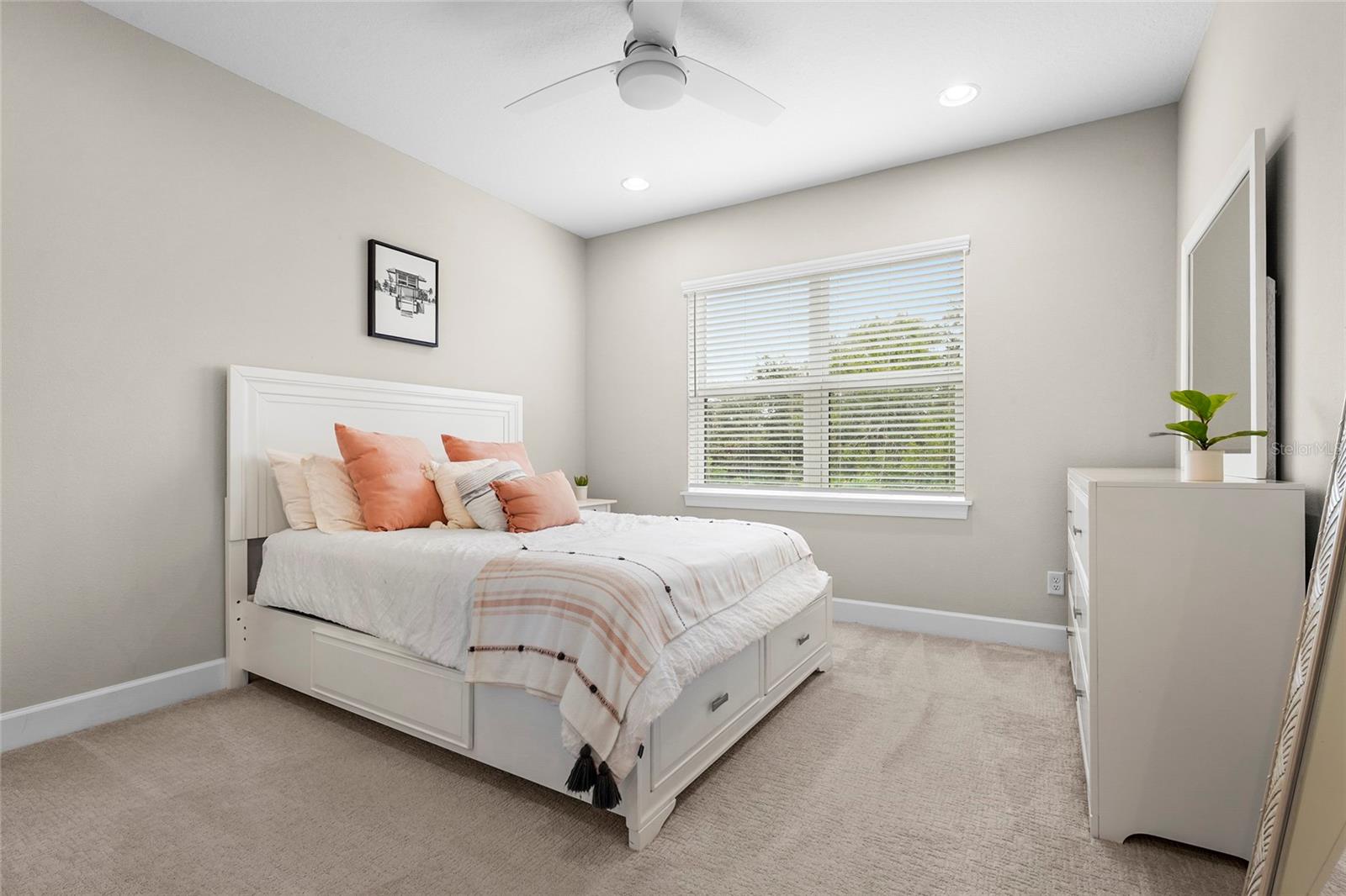 ESPLANADE PH VI - Residential