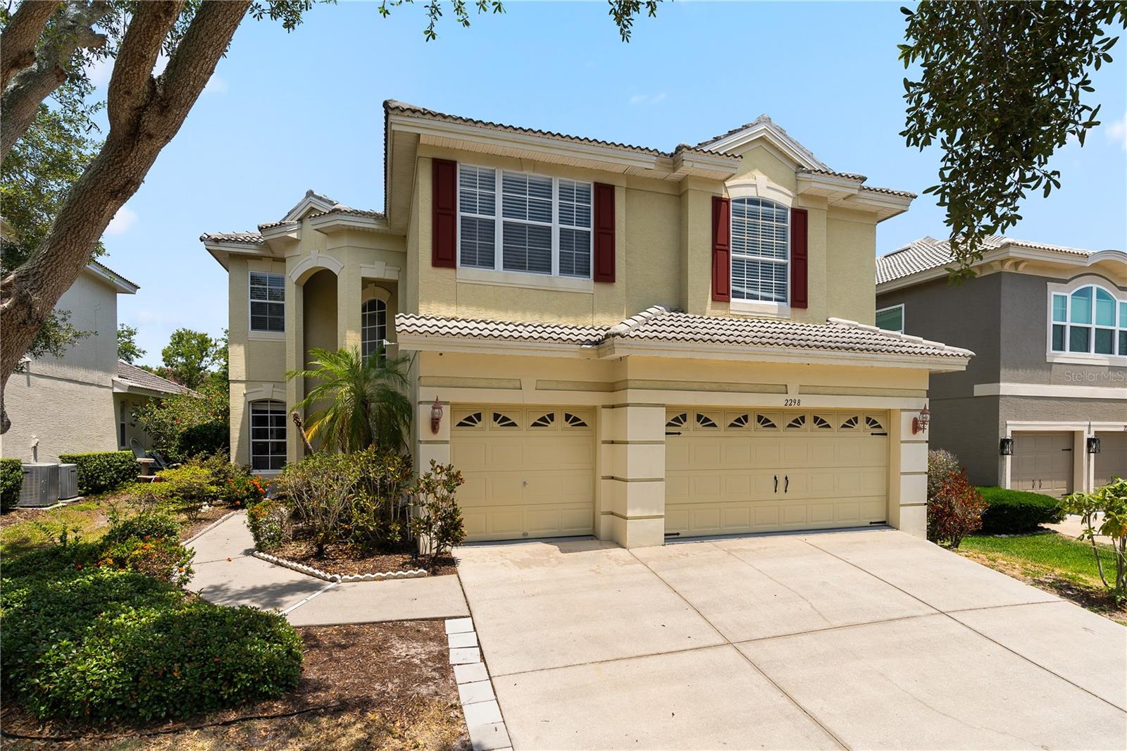 This home is ONLY for sale as a lease with option to purchase. Welcome to your dream home in a private gated community! This spacious 5-bedroom, 2.5-bathroom residence offers an abundance of living space with two bonus rooms, a family room, and a formal living room. Perfect for entertaining, working from home, or simply spreading out in comfort. Recently updated with modern finishes, this home combines functionality with style, making it move-in ready for its next owners.
The heart of the home is the oversized master suite, featuring a luxurious bathroom with a walk-in shower, a relaxing garden tub, and dual vanities, creating your own spa-like retreat. Upstairs and downstairs create versatile spaces that can easily serve as home offices, media rooms, or guest quarters. This property is also available for lease or as a lease option.
Step outside to enjoy a very large backyard providing plenty of room for outdoor activities, gardening, or adding your personal touch. A large pool and soothing jacuzzi are perfectly situated in the expansive yard, offering plenty of room for outdoor living, entertaining, or just enjoying Florida’s sunshine in privacy.
Conveniently located near US-19, this home offers easy commuting throughout Pinellas County and is close to shopping, dining, and entertainment. Whether you’re looking for convenience, space, or a vibrant community lifestyle, this home has it all. Don’t miss your chance to own this beautiful property! Schedule your private tour today!