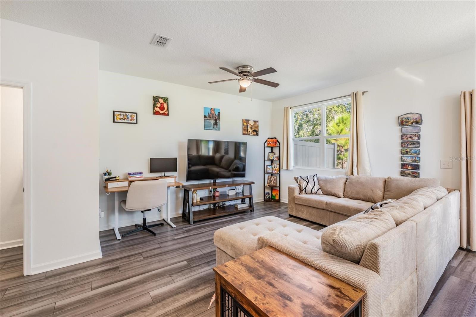 DUG CRK TWNHMS - Residential