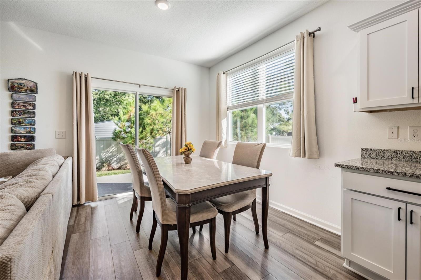 DUG CRK TWNHMS - Residential