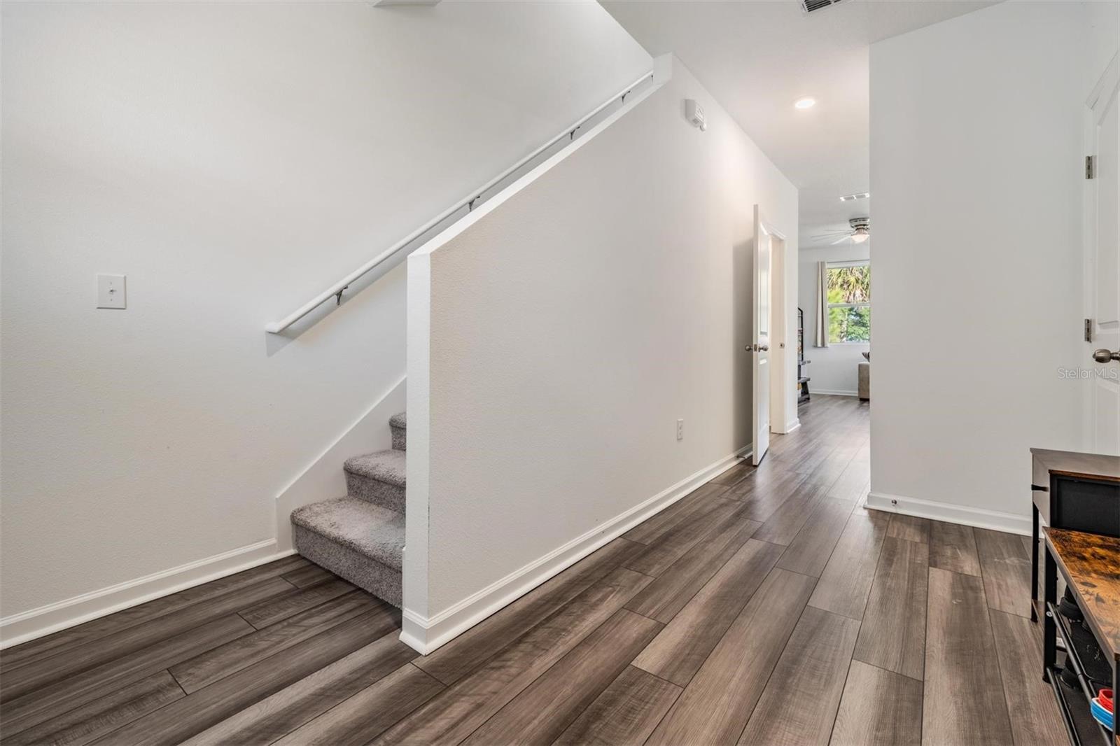 DUG CRK TWNHMS - Residential