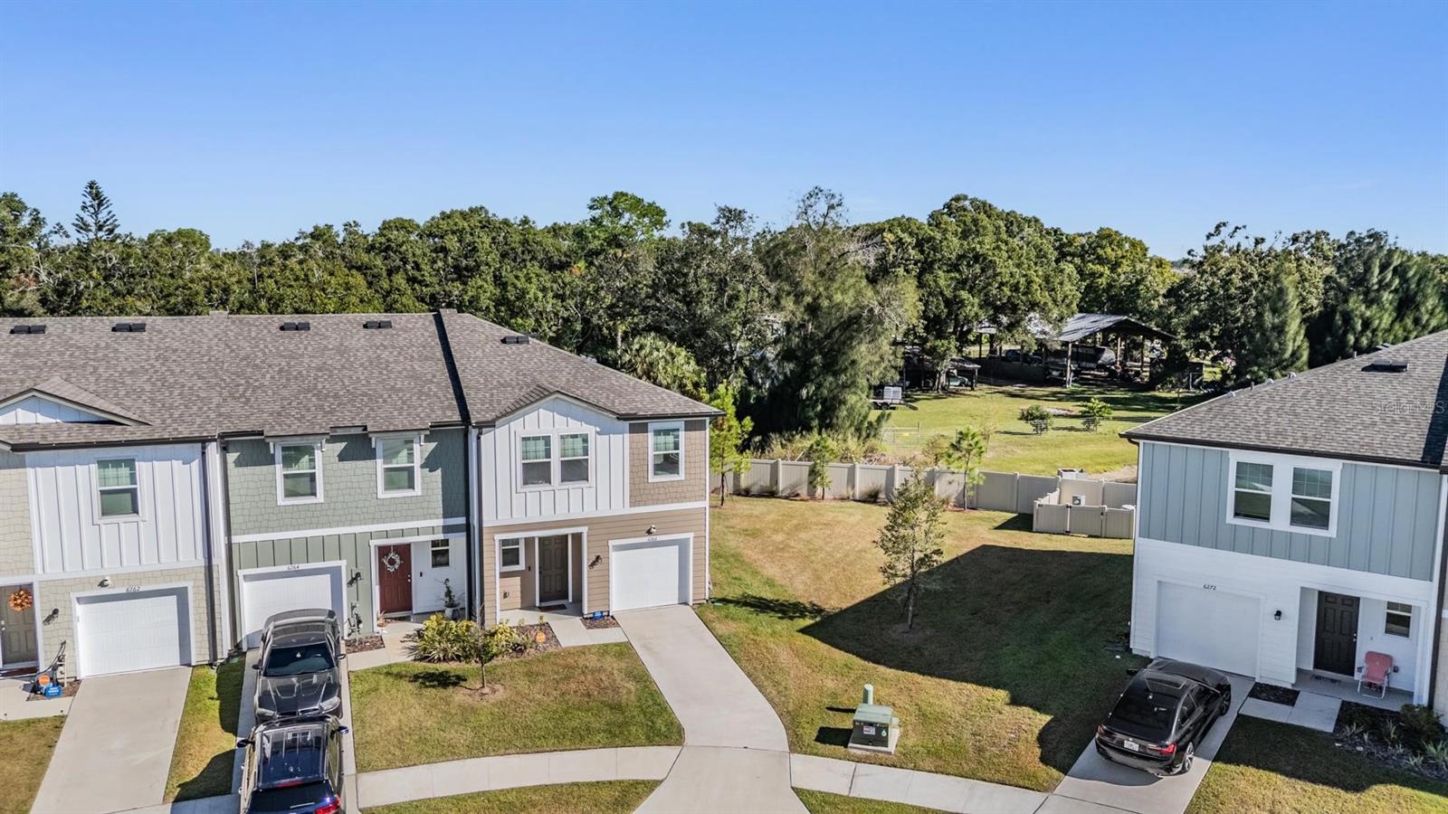 DUG CRK TWNHMS - Residential