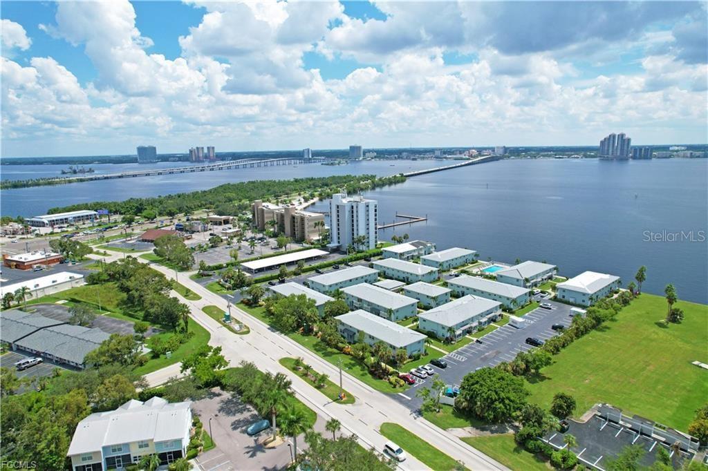 PALMS/WATERS EDGE - Residential