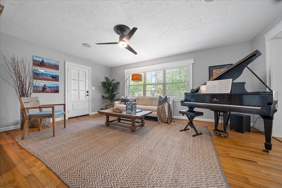 CHAZAL PARK - Residential