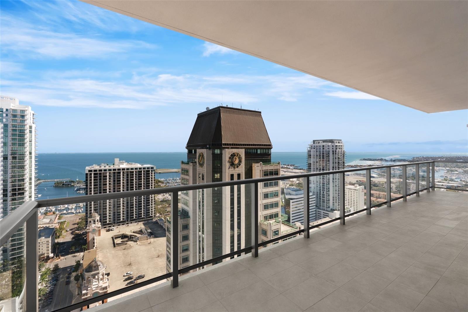 ART HOUSE - Residential