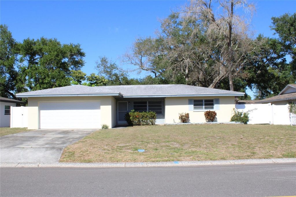 Photo of 1523 S Fredrica Avenue, Clearwater, FL 33756 (MLS # TB8504492)