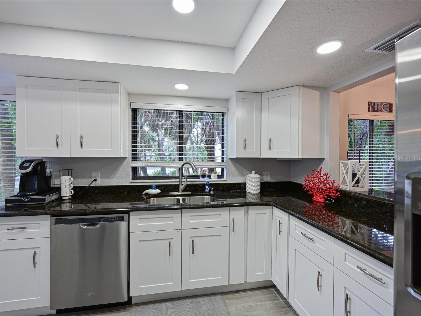 3904 MOURNING DOVE DRIVE 225, BRADENTON, FL, 34210 4 3904 MOURNING DOVE DRIVE 225