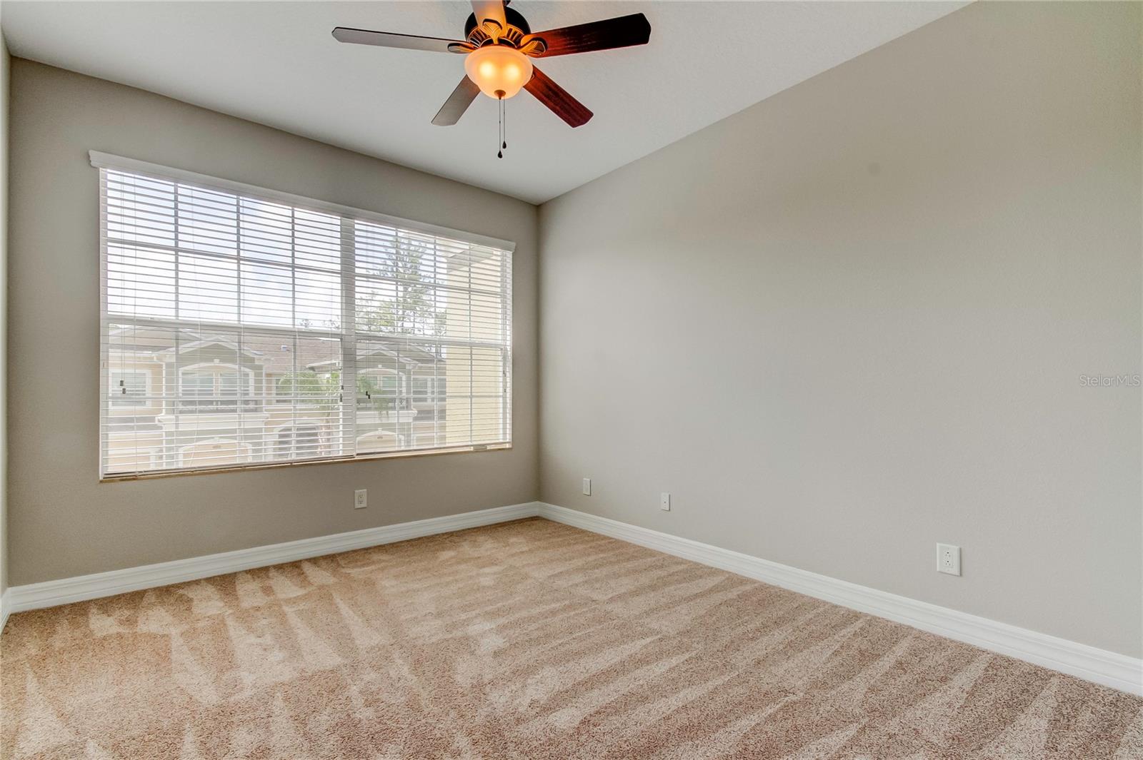 SOUTH HAMPTON - Residential