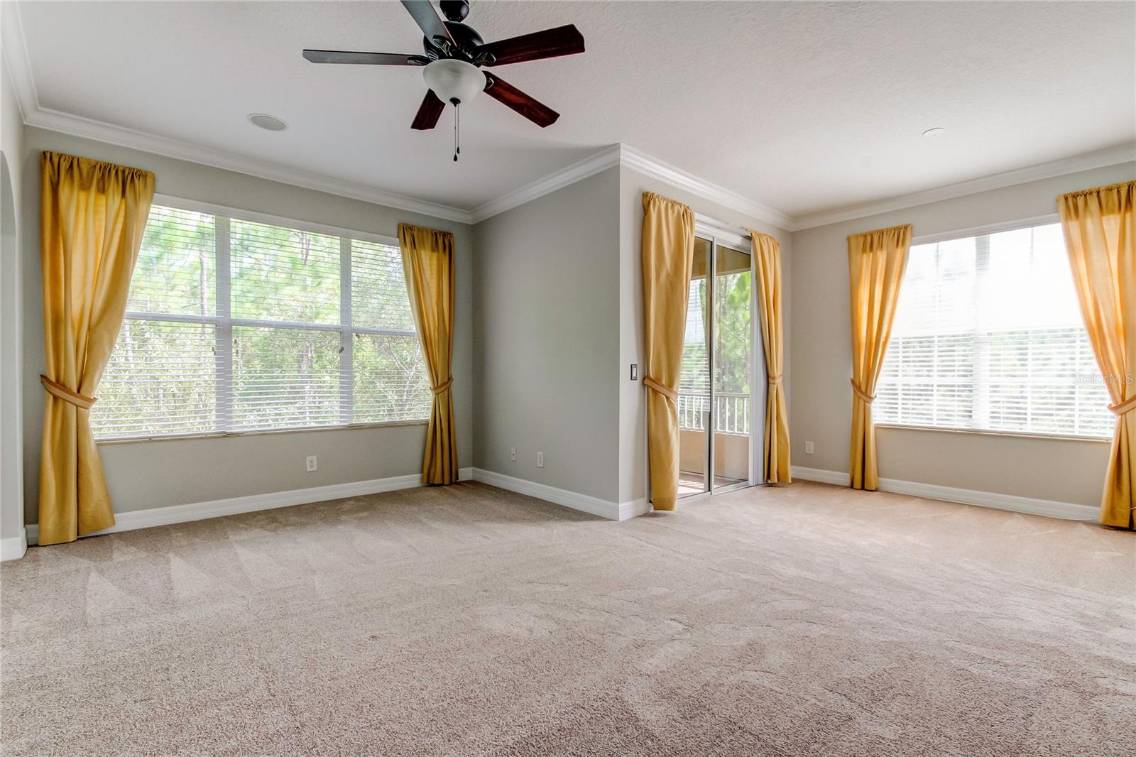 SOUTH HAMPTON - Residential