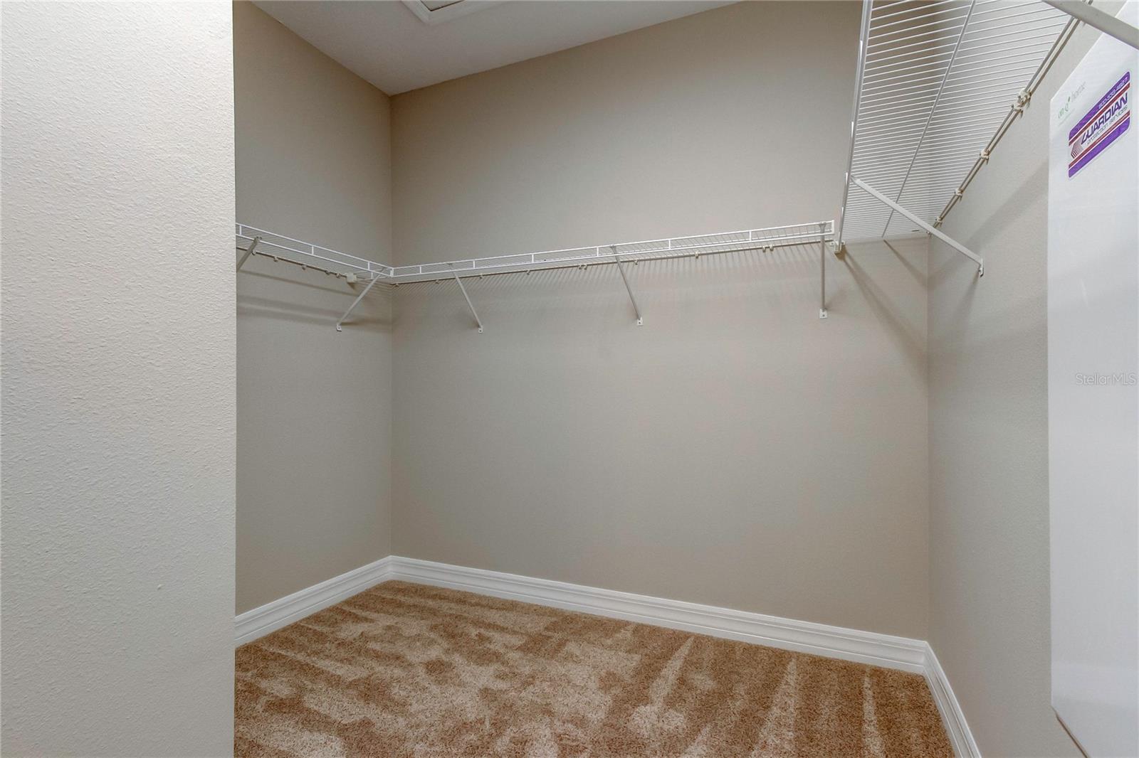 SOUTH HAMPTON - Residential