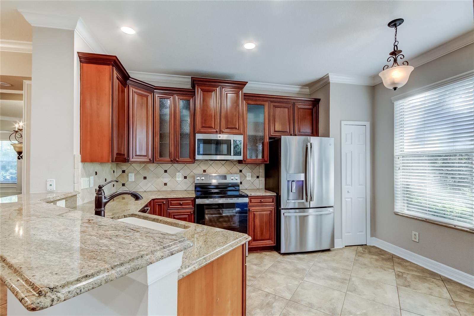 SOUTH HAMPTON - Residential