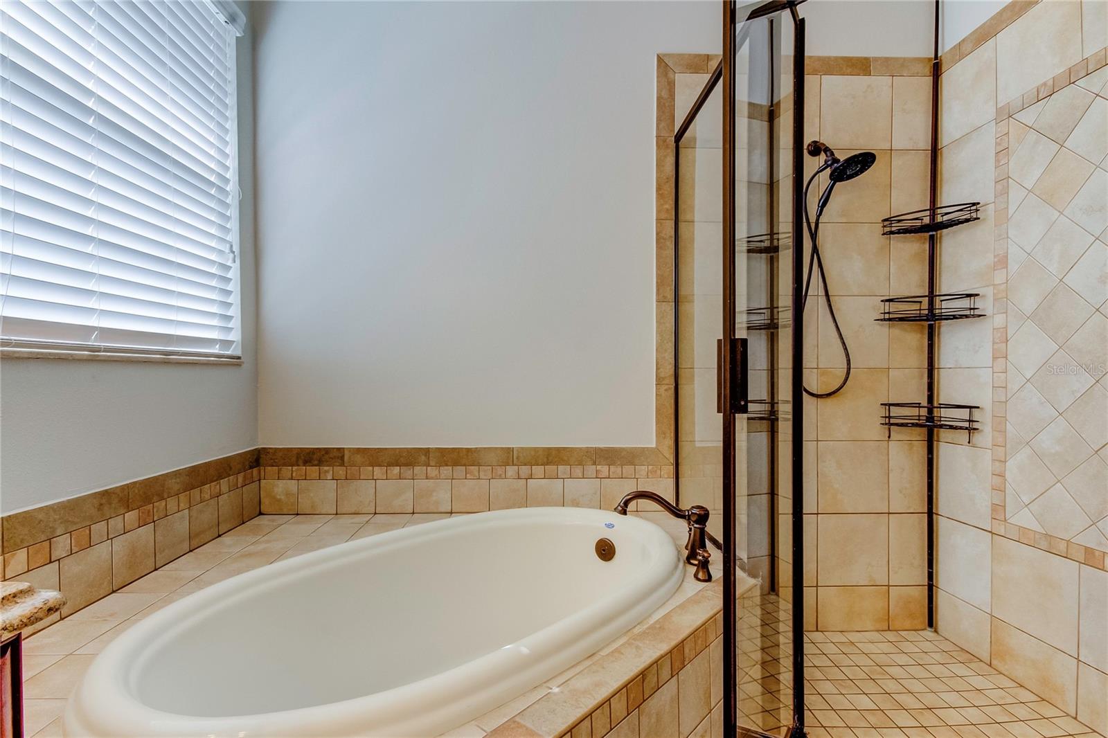 SOUTH HAMPTON - Residential