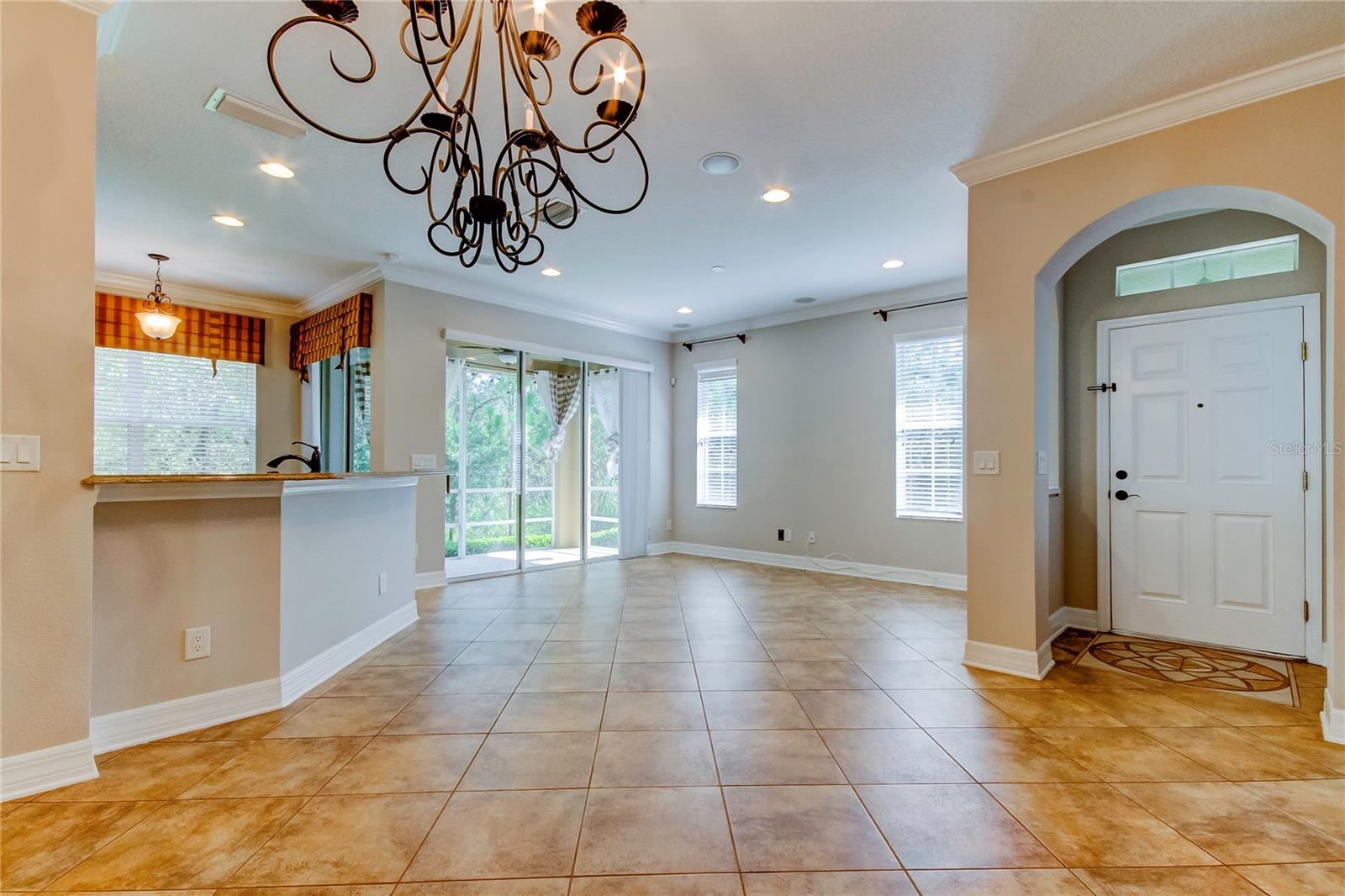 SOUTH HAMPTON - Residential