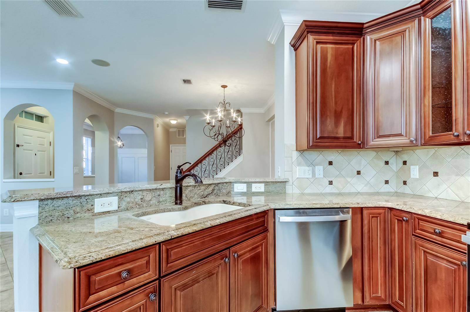 SOUTH HAMPTON - Residential