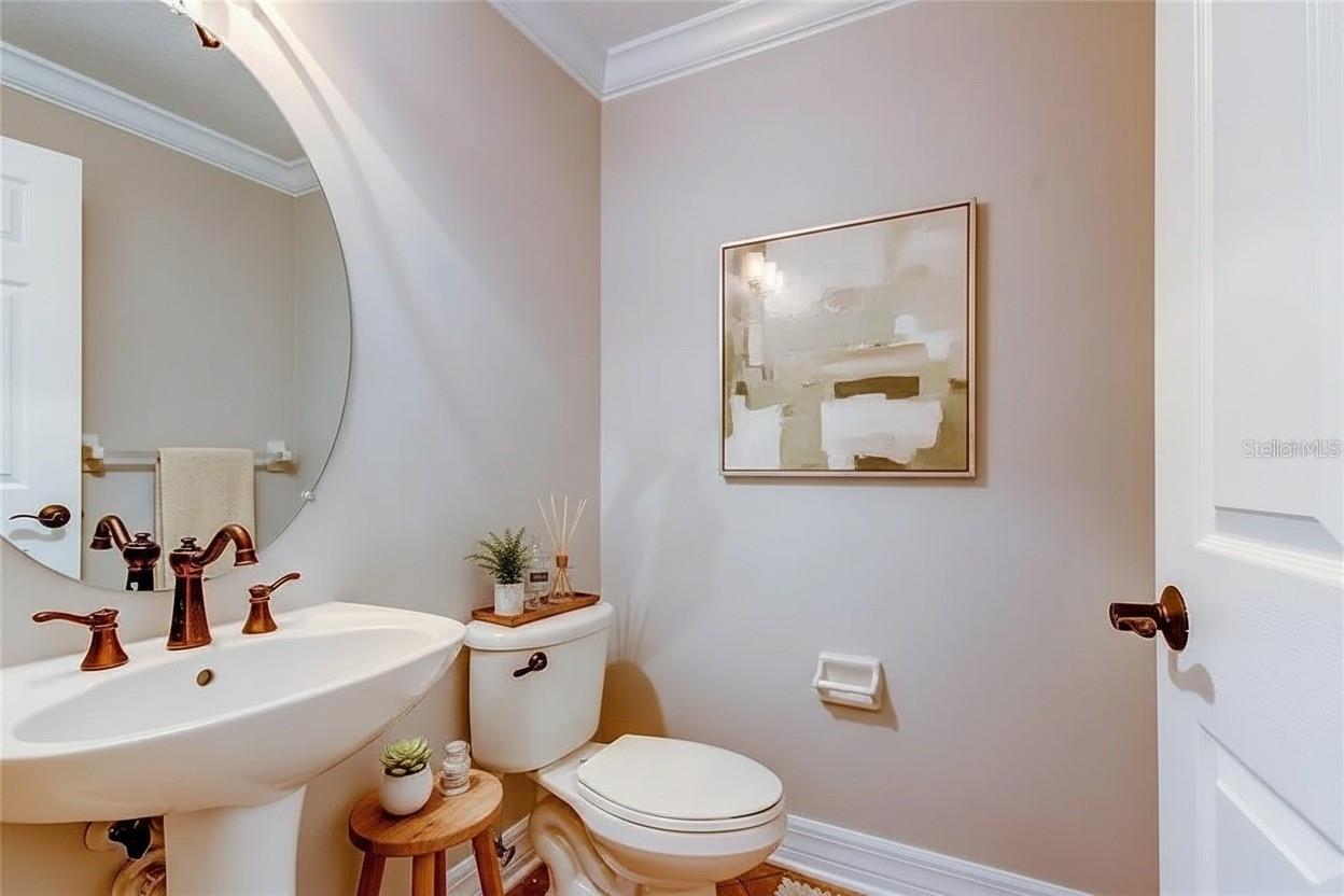 SOUTH HAMPTON - Residential