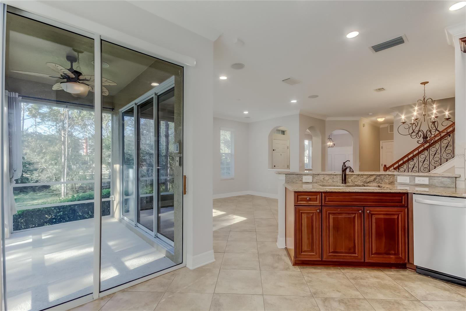 SOUTH HAMPTON - Residential