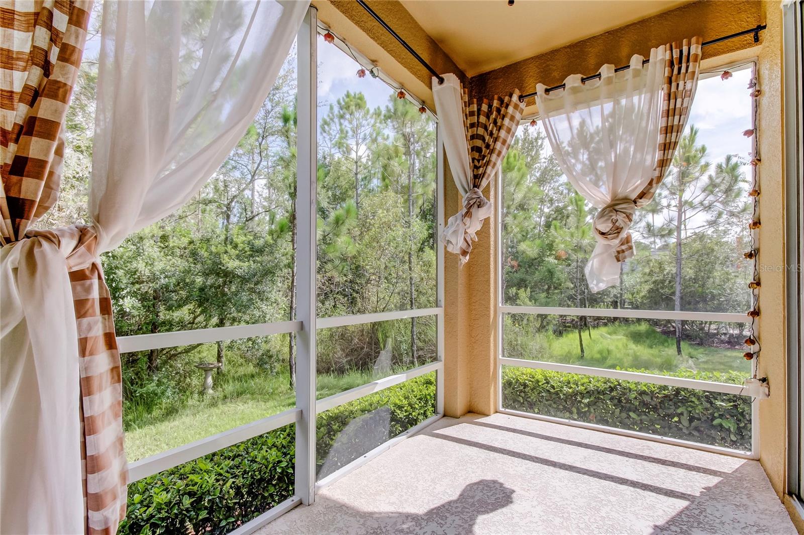 SOUTH HAMPTON - Residential