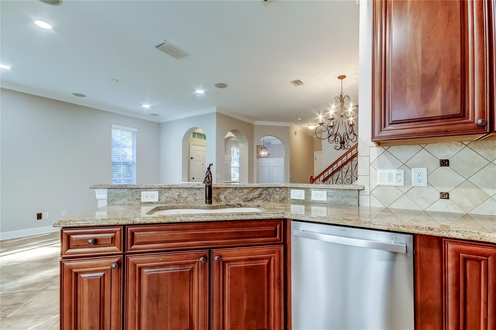 SOUTH HAMPTON - Residential