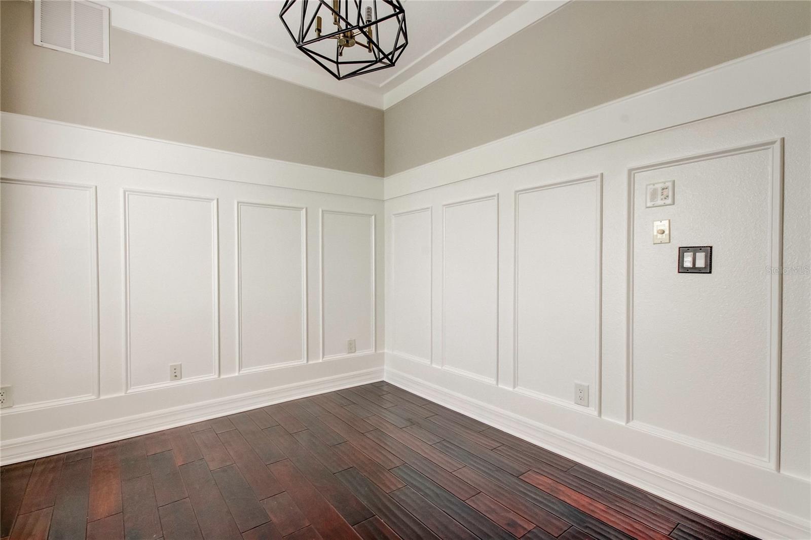 SOUTH HAMPTON - Residential