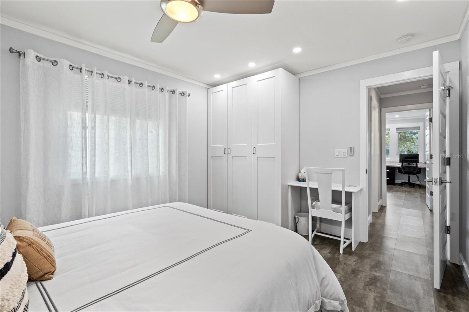 GLENBROOKE - Residential