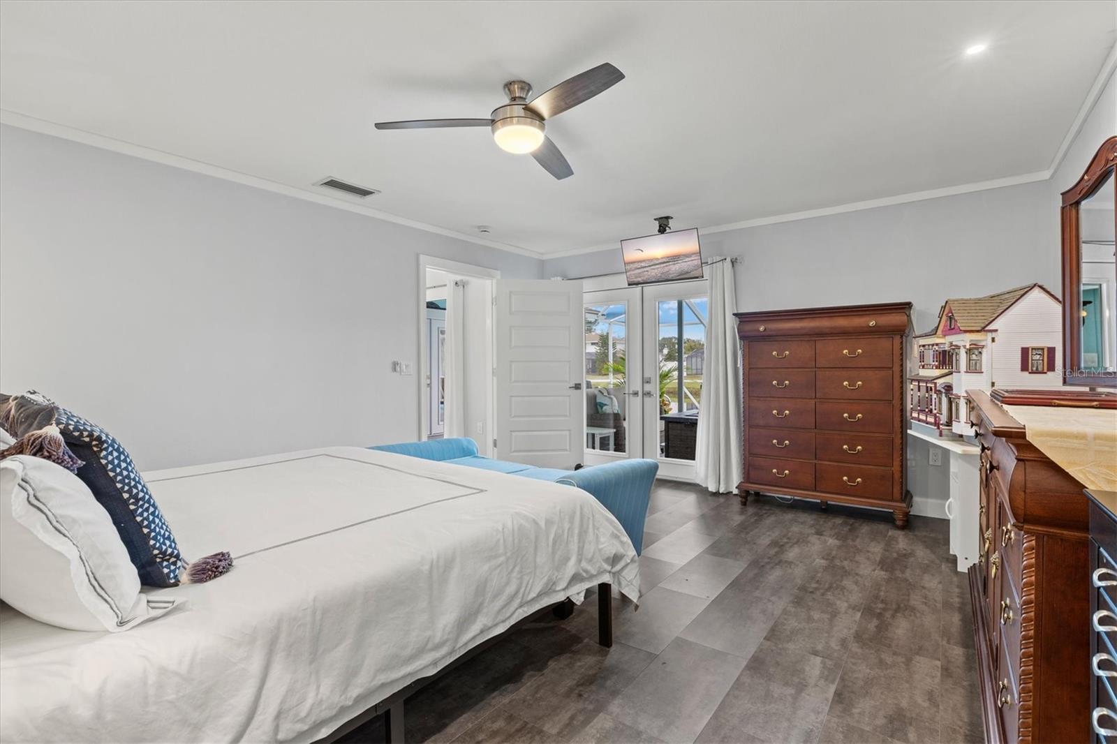 GLENBROOKE - Residential