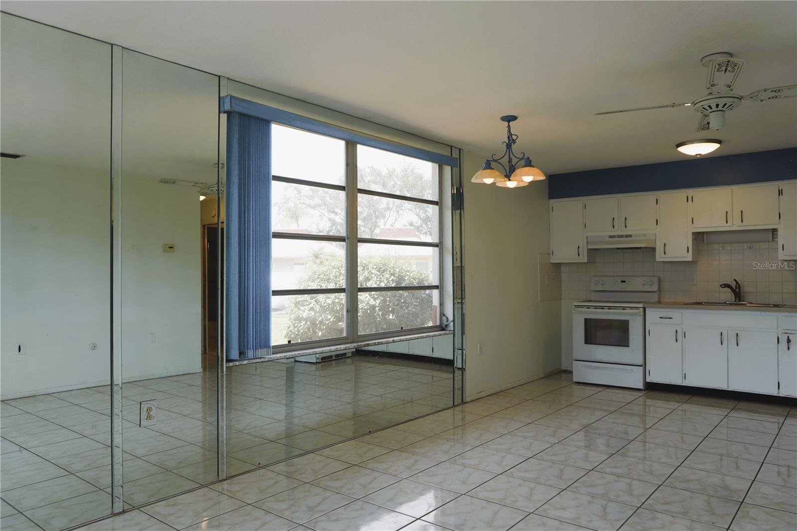 TAHITIAN GARDENS CONDO - Residential