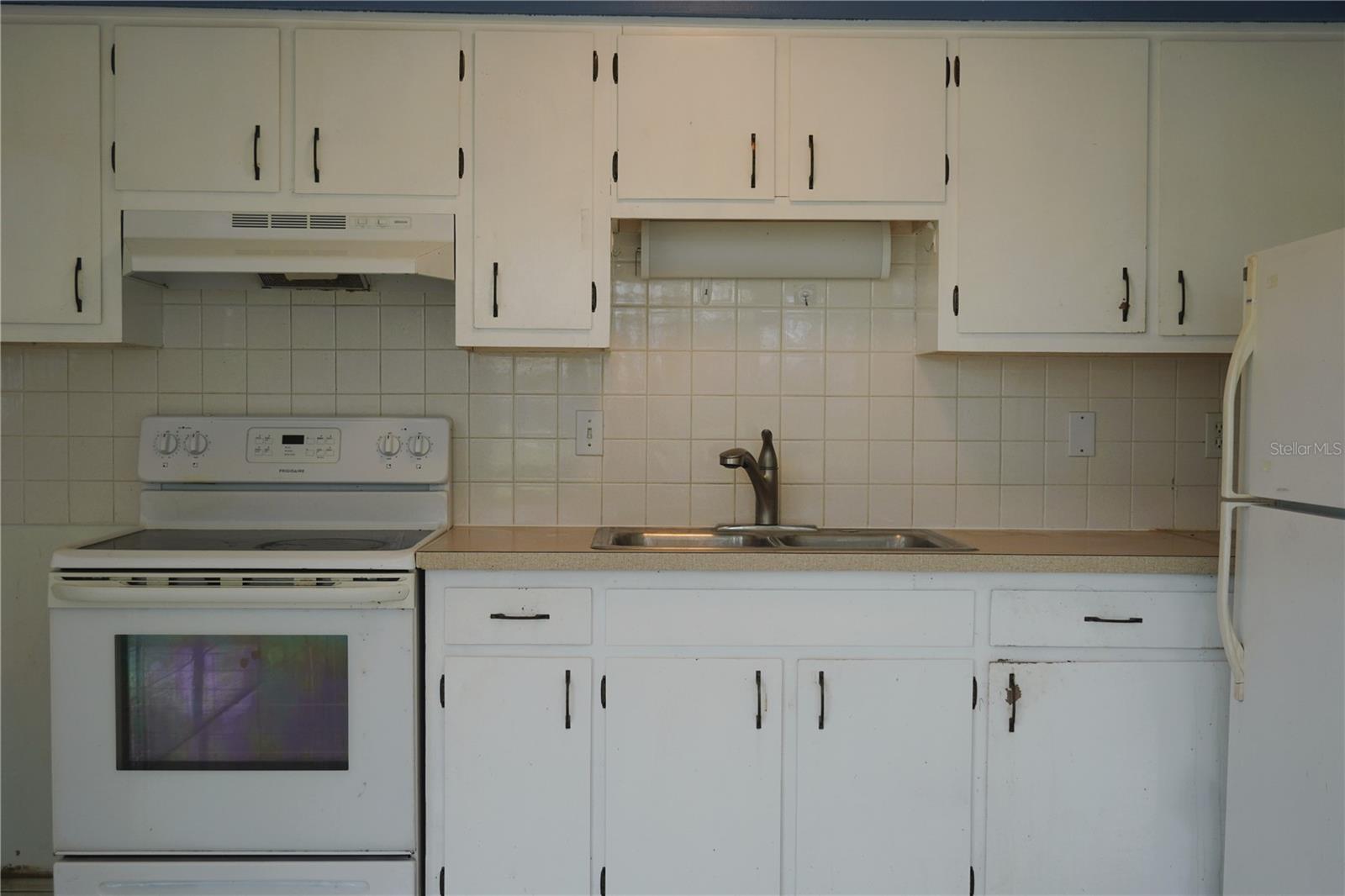 TAHITIAN GARDENS CONDO - Residential