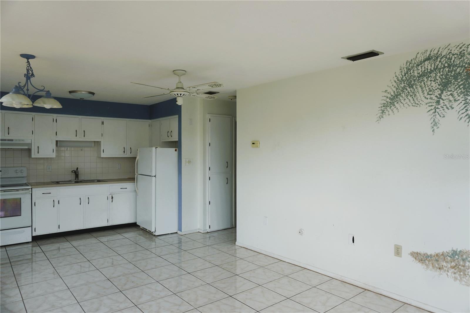 TAHITIAN GARDENS CONDO - Residential