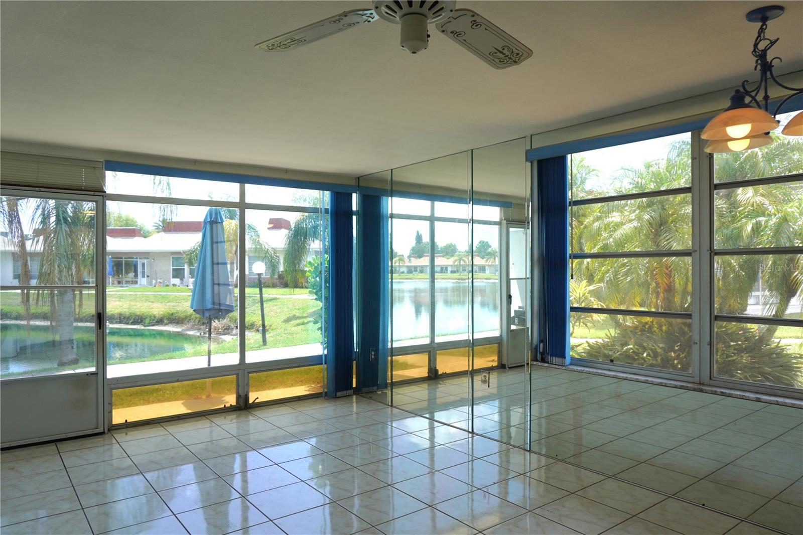 TAHITIAN GARDENS CONDO - Residential