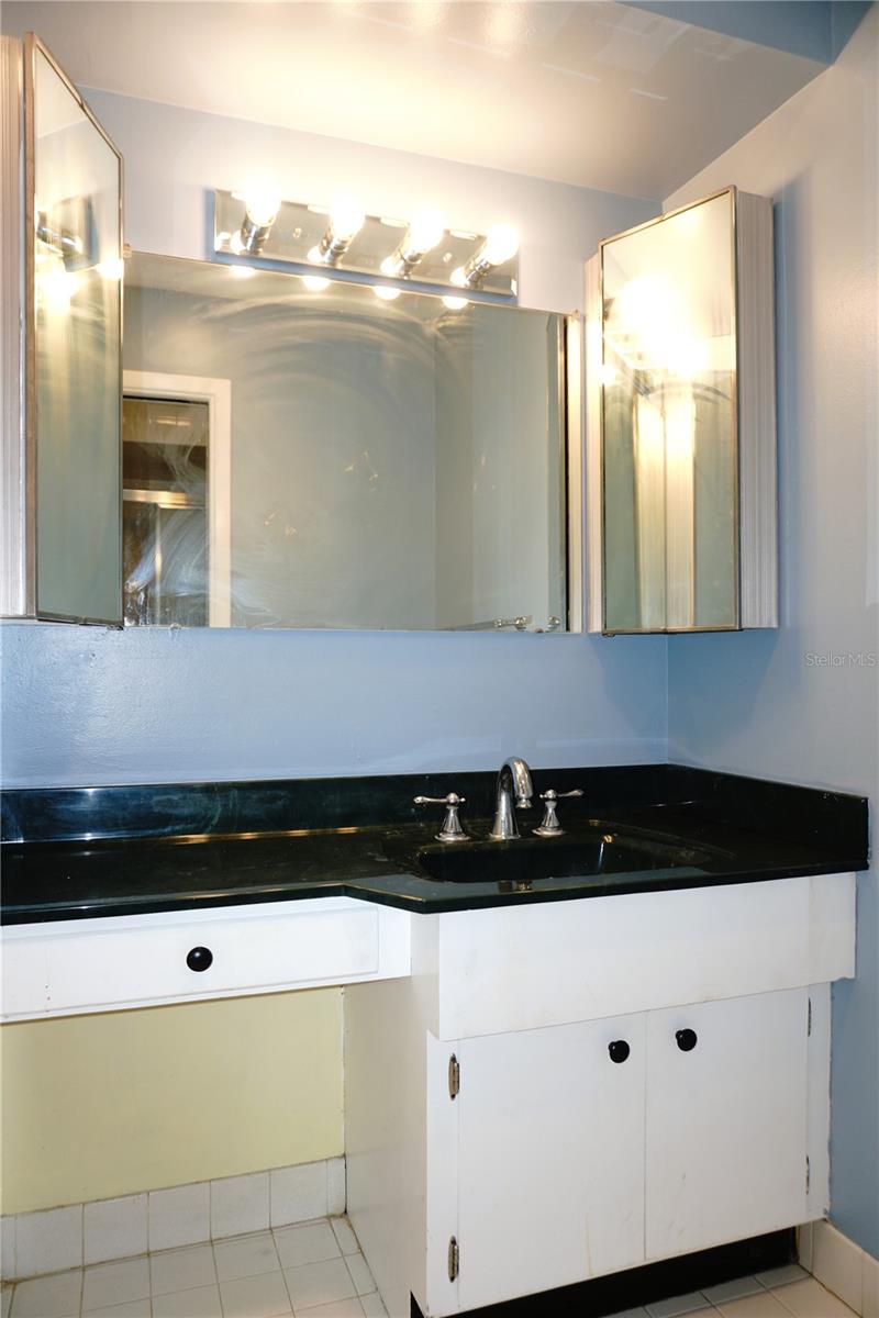 TAHITIAN GARDENS CONDO - Residential
