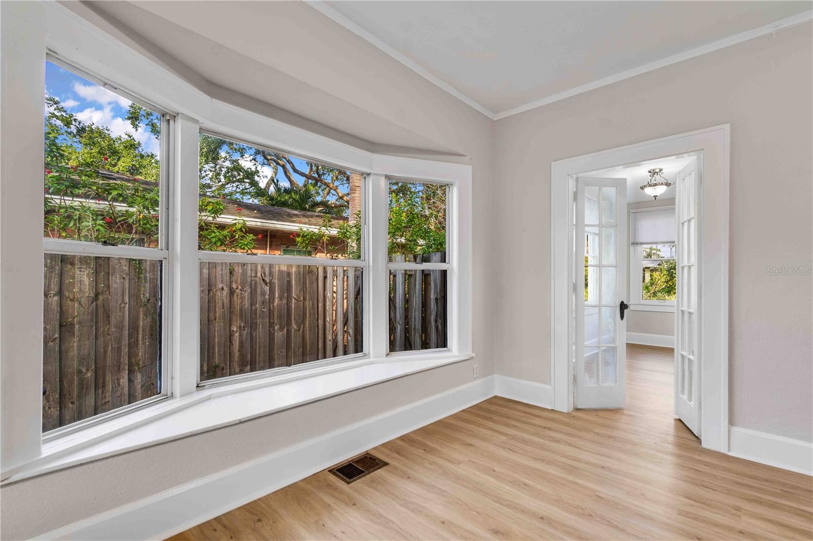 WOODLAWN - Residential Lease