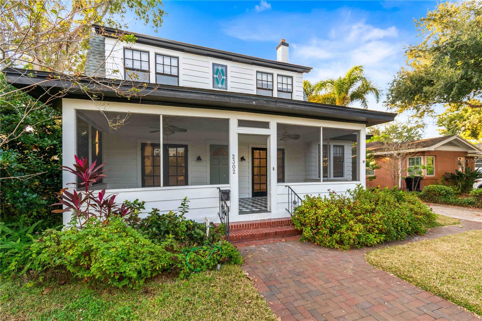 WOODLAWN - Residential Lease