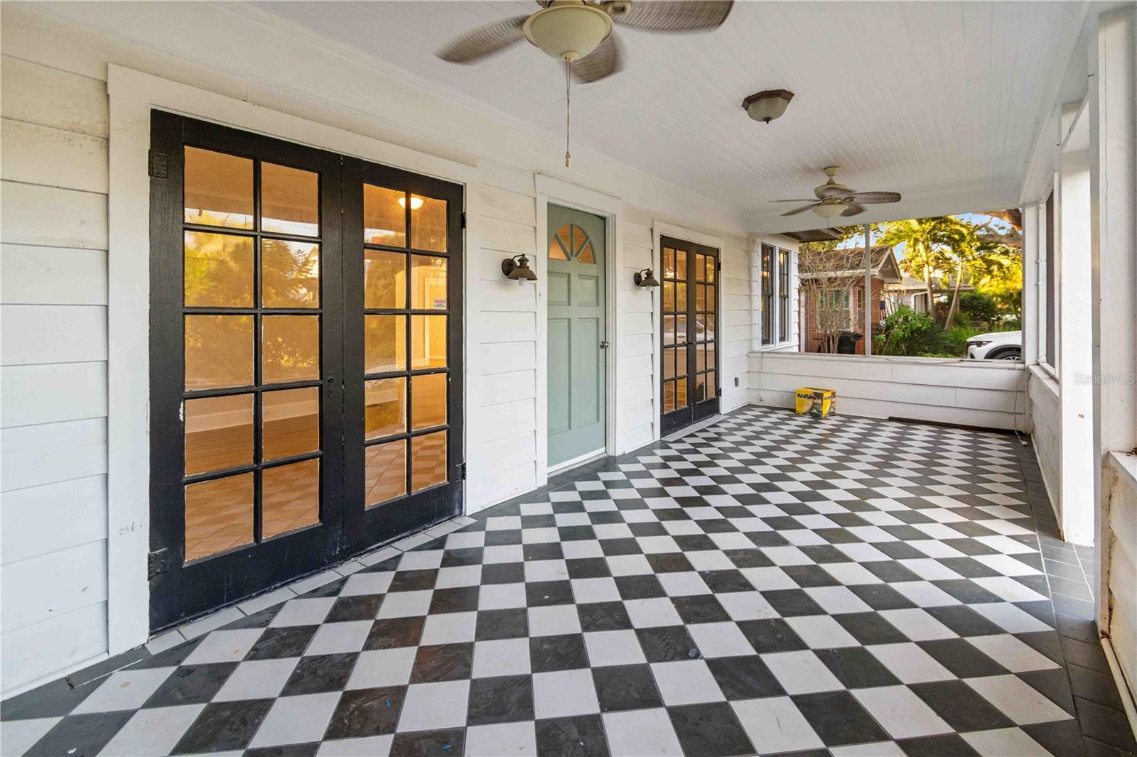 WOODLAWN - Residential Lease