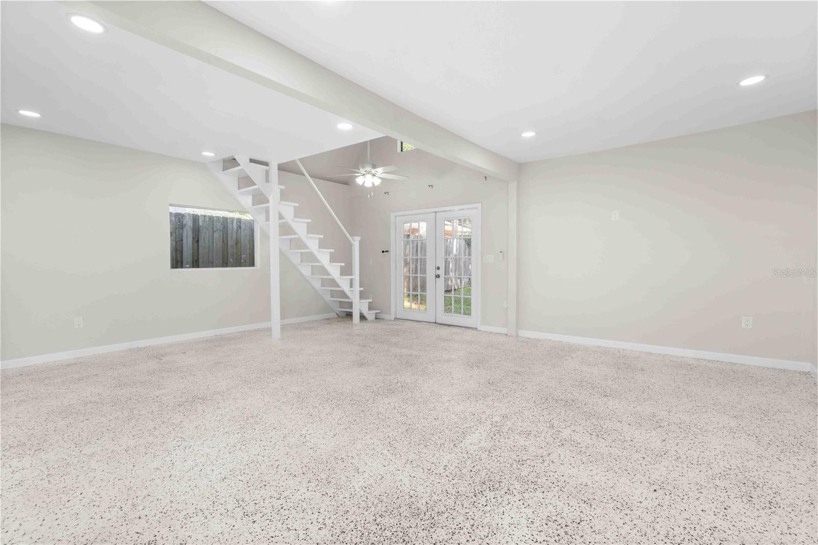 WOODLAWN - Residential Lease