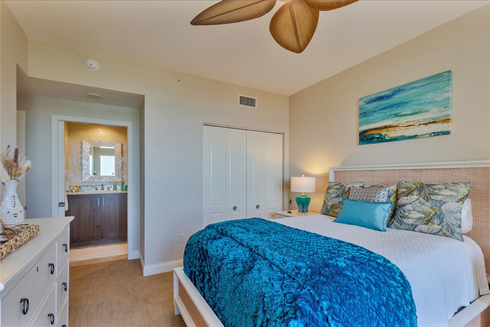 MERIDIAN ON SAND KEY CONDO - Residential