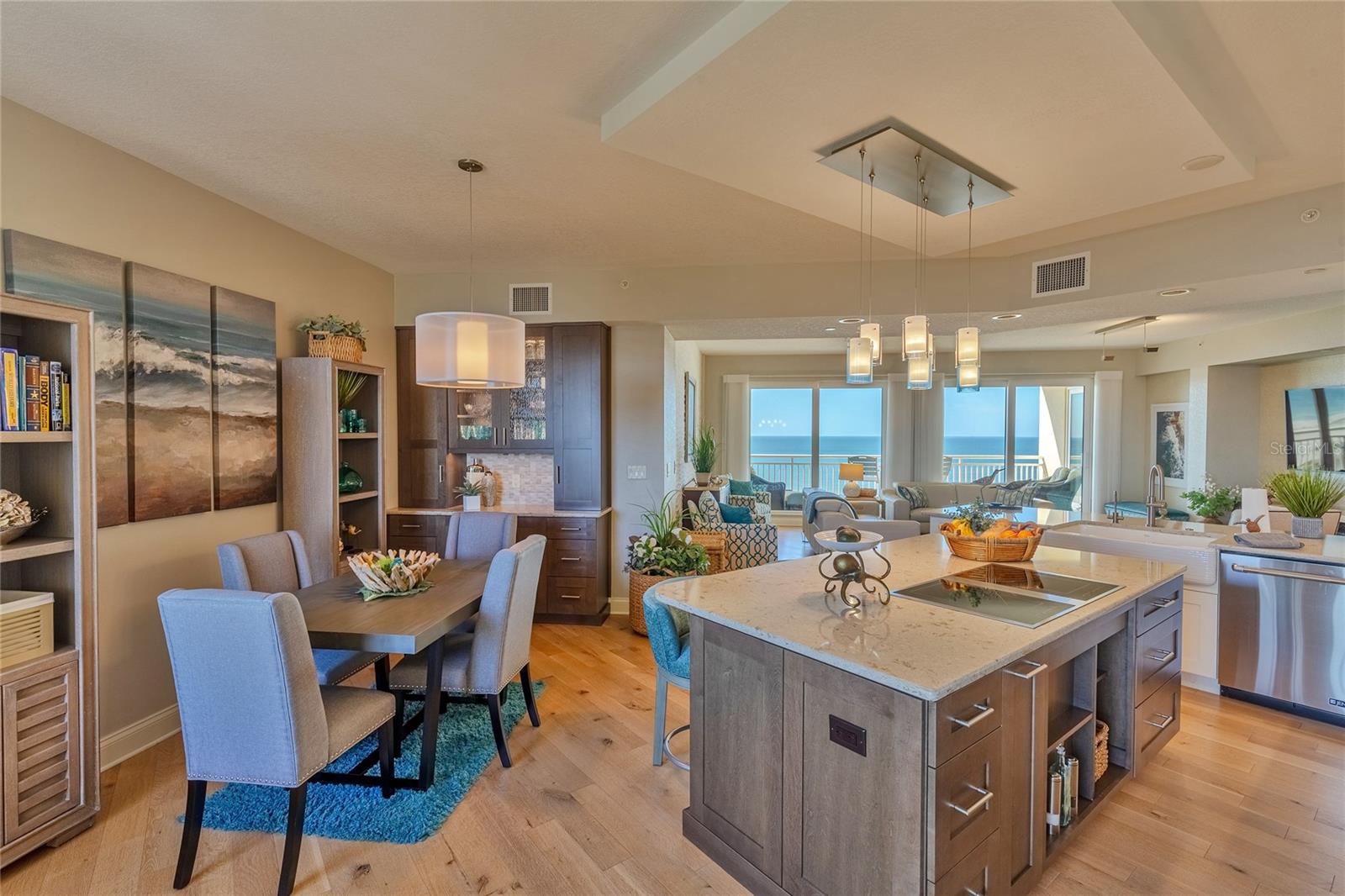 MERIDIAN ON SAND KEY CONDO - Residential